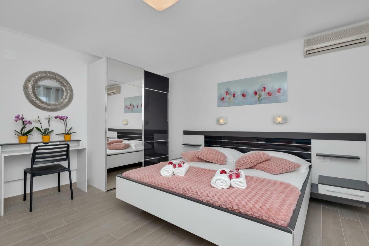 Apartments Ratko Tučepi Exteriér fotografie